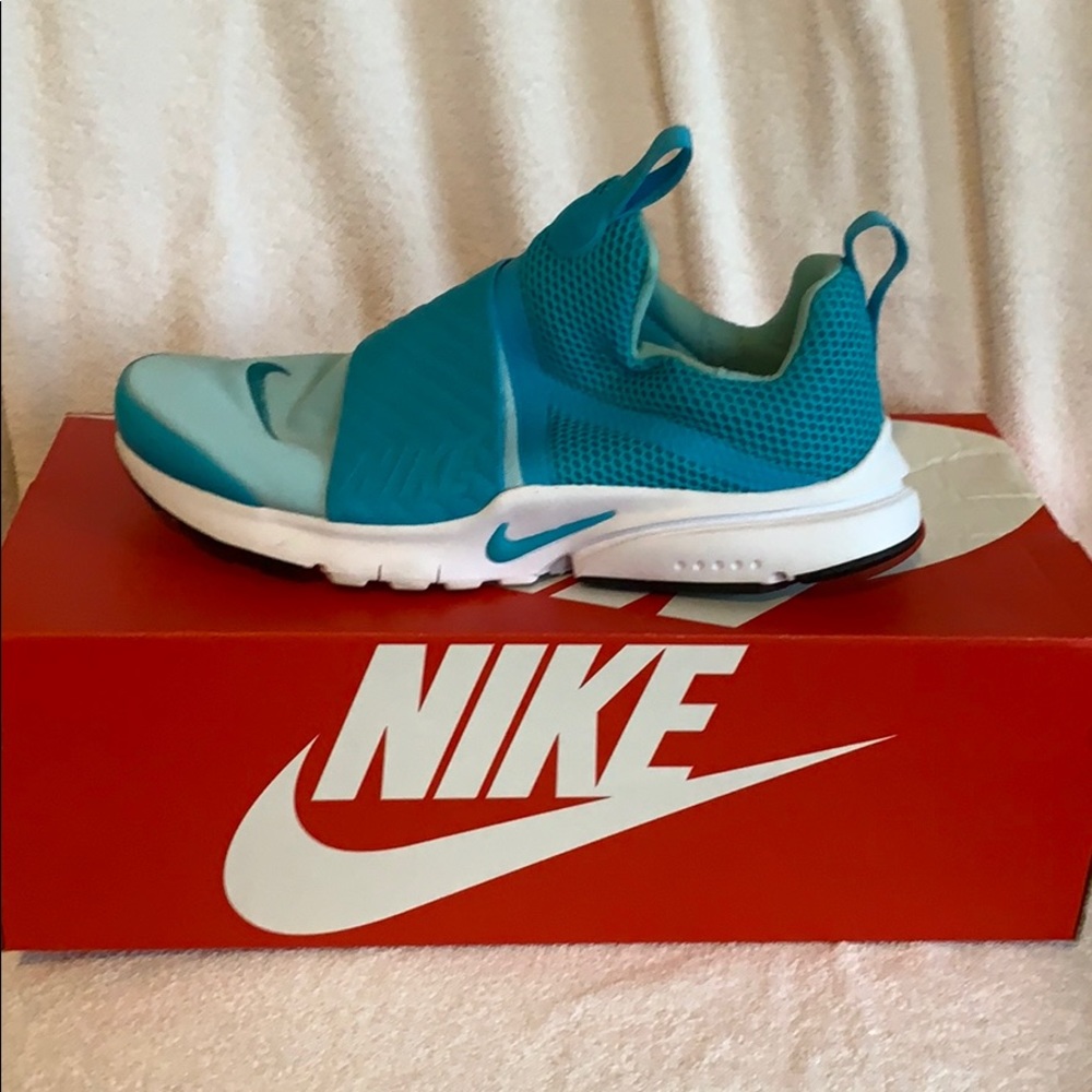 Gently worn Nike Presto Extreme